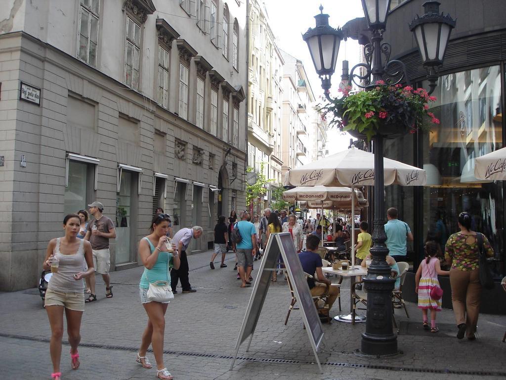 Romantic Centrum Apartman Budapest Eksteriør bilde