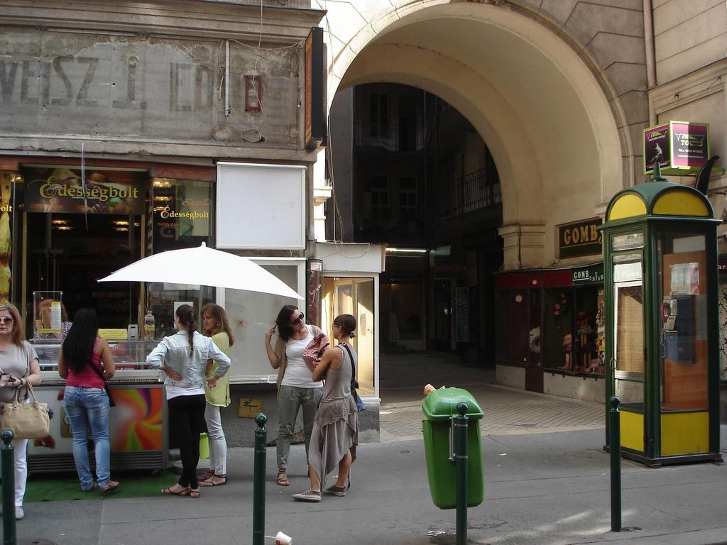 Romantic Centrum Apartman Budapest Eksteriør bilde