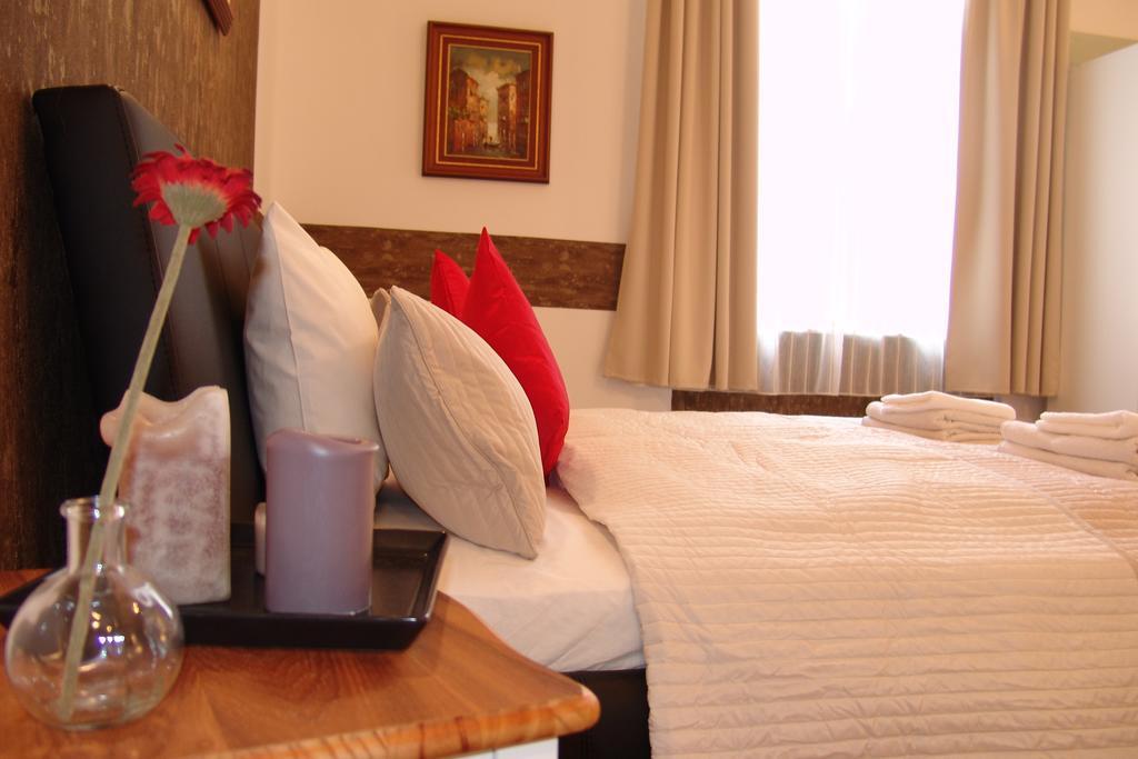 Romantic Centrum Apartman Budapest Eksteriør bilde